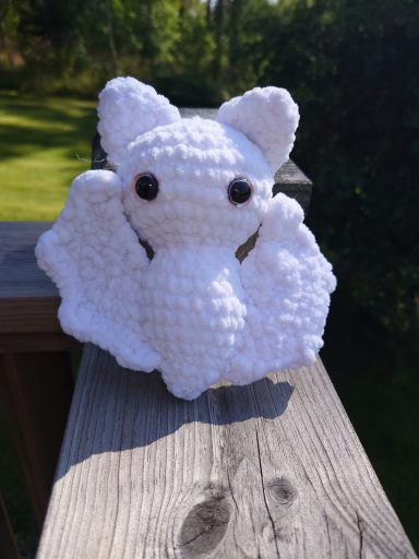 https://ribblr.com/pattern/kawaii-bat-Crochet?