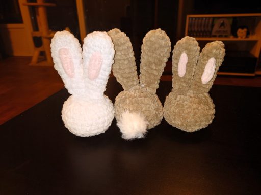 https://crochetpinkpumpkin.com/2023/03/28/easter-bunny-crochet-pattern-free/#Crochet_pattern_PDF_file_ad_free